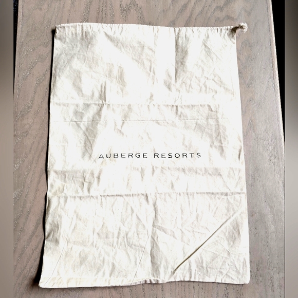 Auberge Resorts Xl Dust Bag - Picture 1 of 3